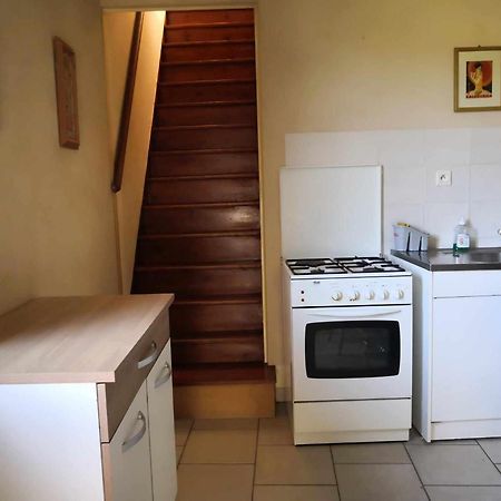 Petit Gite Ou Chambre D'Hotes 2/4 Personnes Buffieres Kültér fotó
